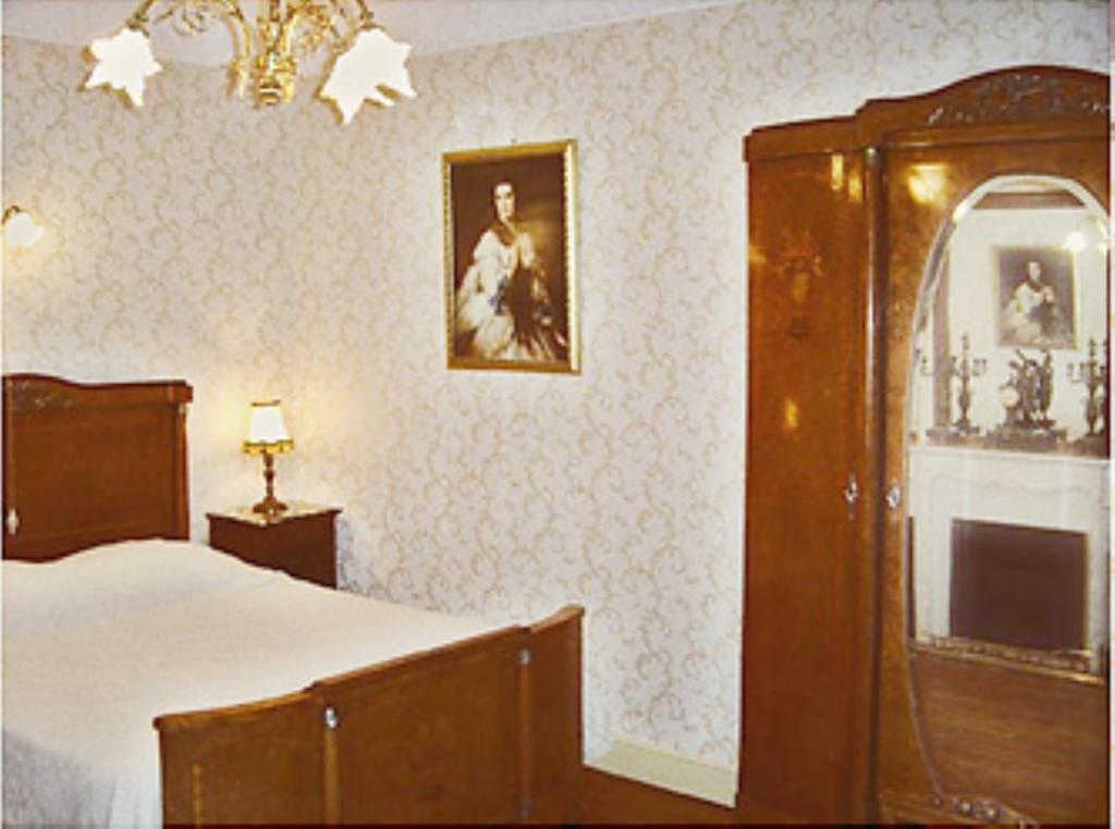 Le Terrondou Hotel Vic-sur-Cère Quarto foto