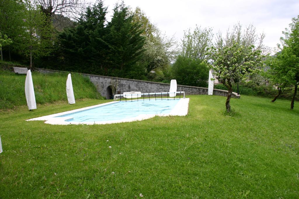 Le Terrondou Hotel Vic-sur-Cère Exterior foto